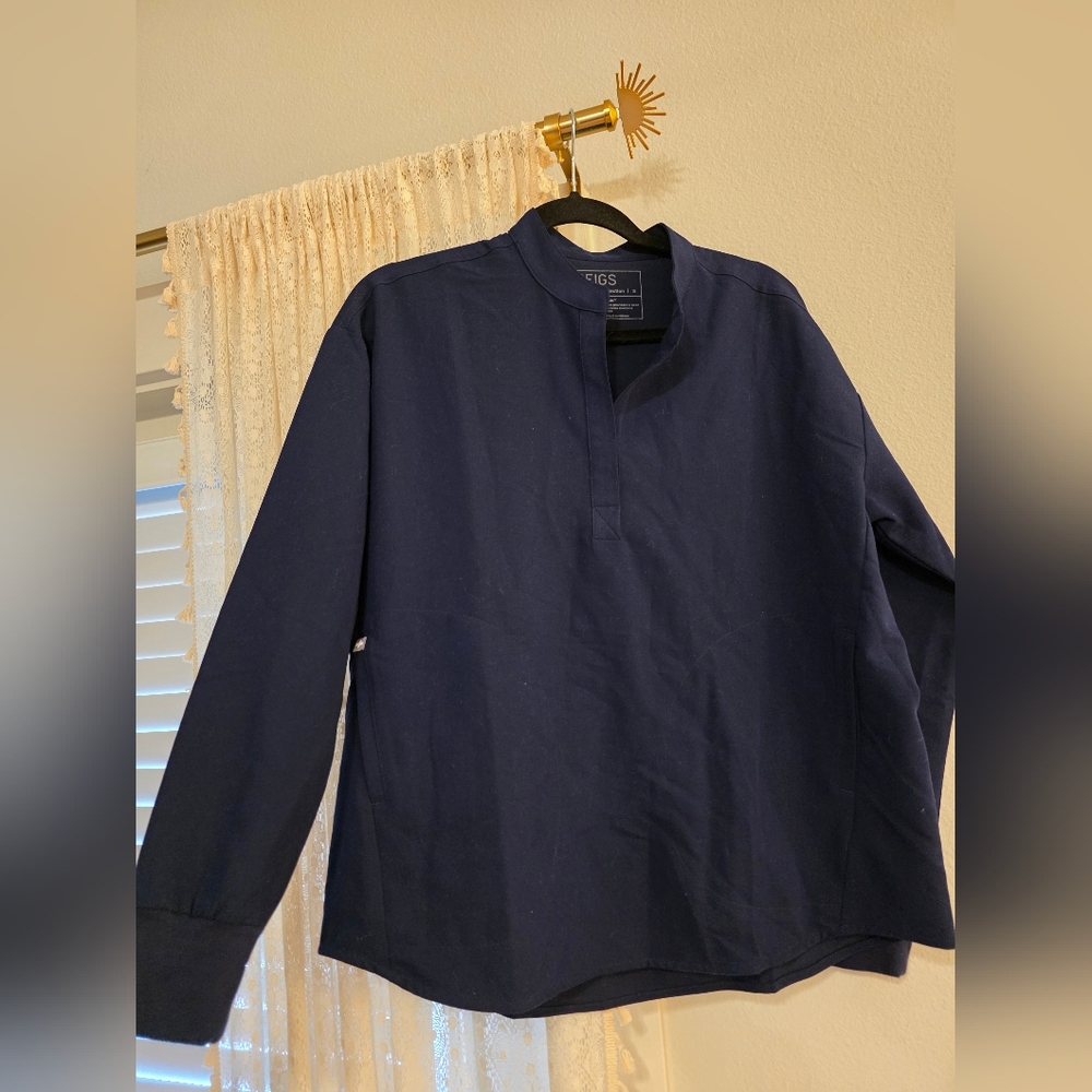 FIGS Navy Blue Womens Long Sleeve Scrub Top